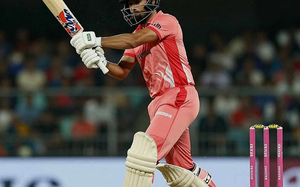 The Young-Premium Bubble: Price Versus Output in Franchise Cricket Auctions The Young-Premium Bubble: Price Versus Output in Franchise Cricket Auctions