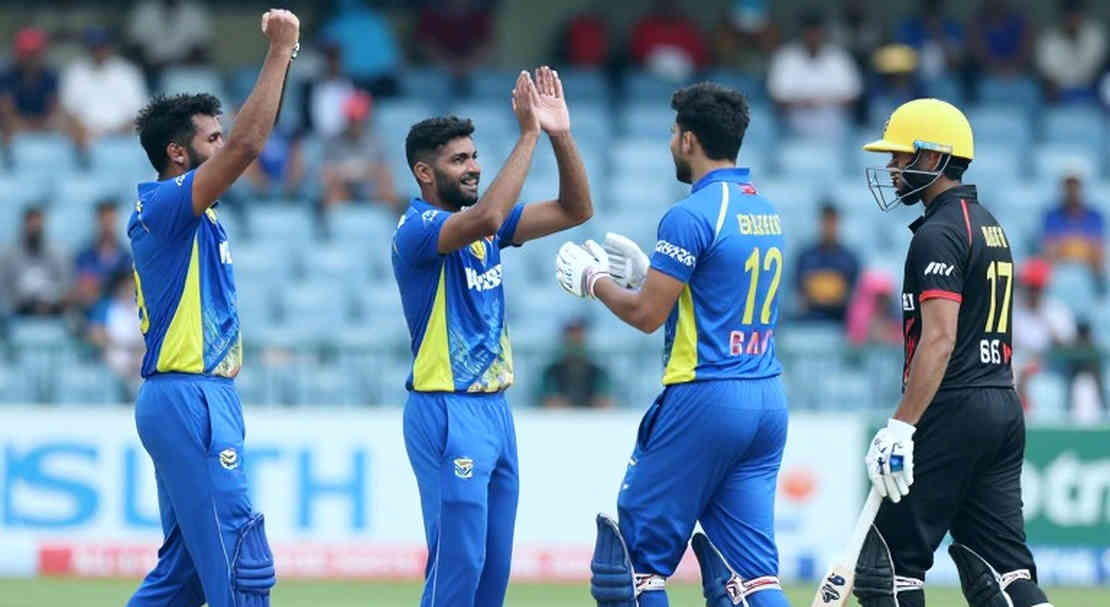 আবুধাবিতে খালি চেয়ার: শান্তর জ্বর নয়, আসল গল্প ক্যালেন্ডারের আবুধাবিতে খালি চেয়ার: শান্তর জ্বর নয়, আসল গল্প ক্যালেন্ডারের